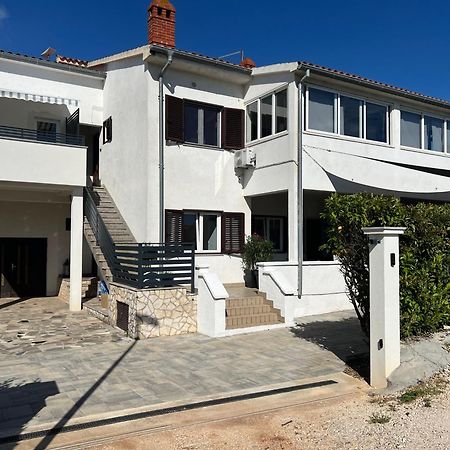Apartmani Gemma Premantura Kültér fotó